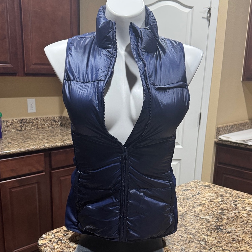 Navy Women's Puffer Vest